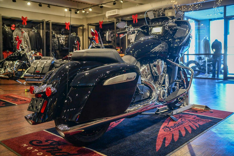 2023 Indian Motorcycle® Challenger® Limited Black Metallic