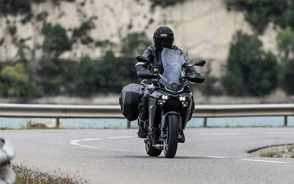 2025 Yamaha Tracer 9