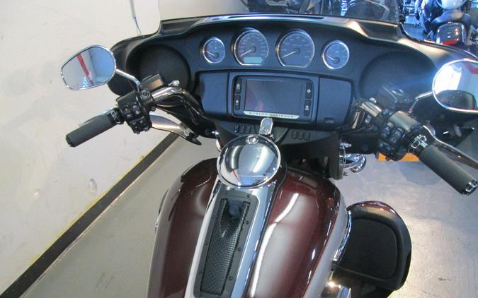 2018 Harley-Davidson® FLHTCUTG - Tri Glide® Ultra