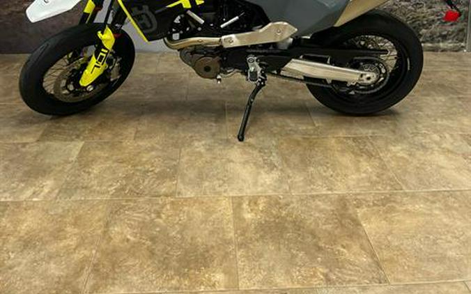 2024 Husqvarna 701 Supermoto