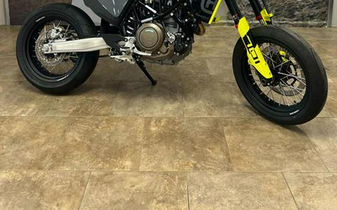 2024 Husqvarna 701 Supermoto