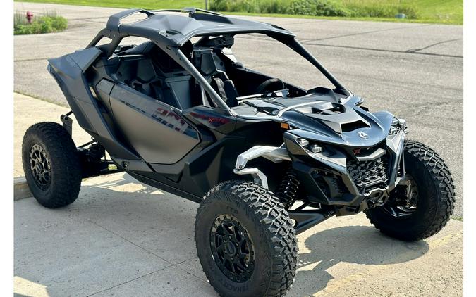 2024 Can-Am Maverick R X RS With Smart-Shox Black