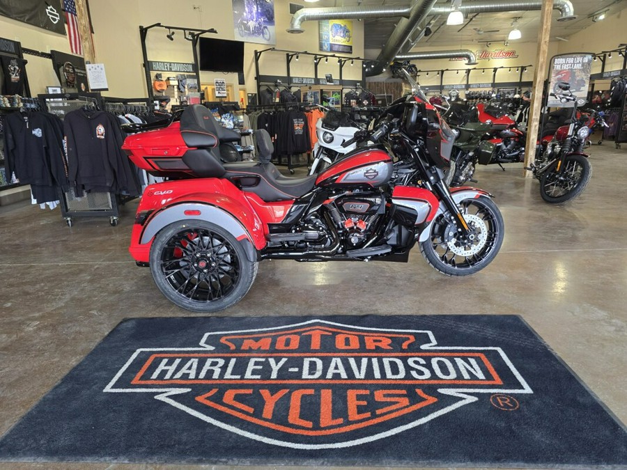 2026 Harley-Davidson® CVO Street Glide 3 Limited