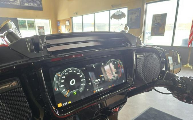 2026 Harley-Davidson® CVO Street Glide 3 Limited