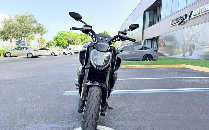 2024 Ducati Diavel V4 Black