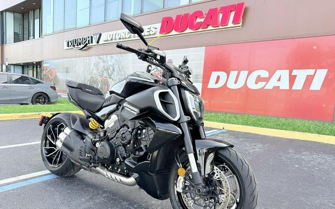2024 Ducati Diavel V4 Black