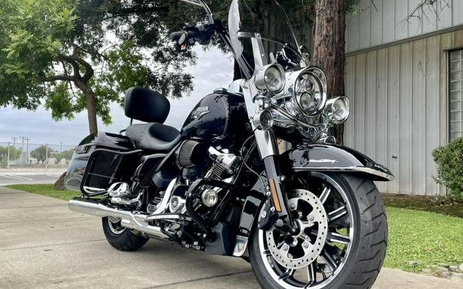 2017 Harley-Davidson® FLHR - Road King®