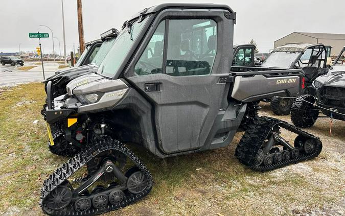 2017 Can-Am SSV DEFENDER XT CAB HD8 PM 17