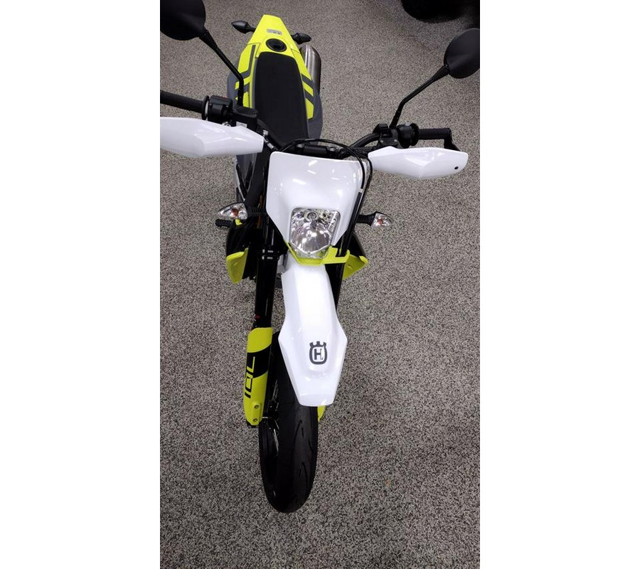 2024 Husqvarna 701 Supermoto