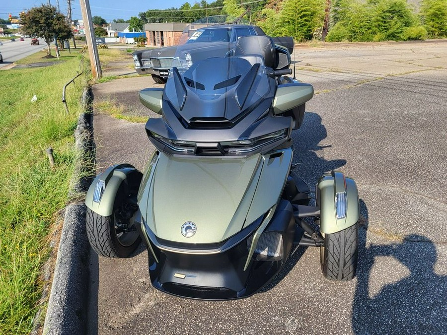 2021 Can-Am® Spyder® RT Sea To Sky SE6