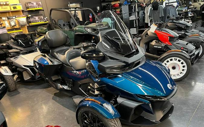 2023 Can-Am Spyder RT Limited Dark Wheels