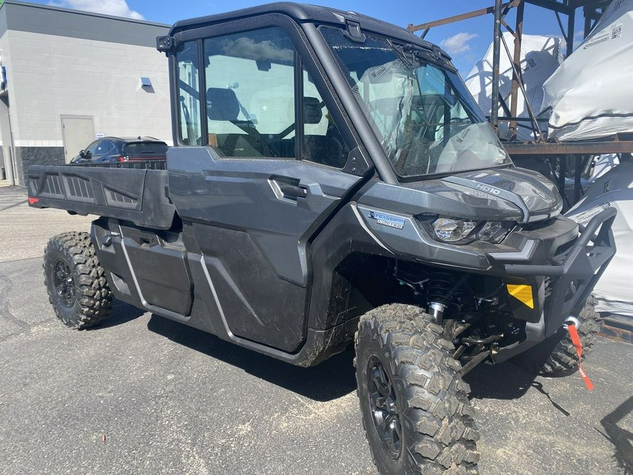 2024 Can-Am® Defender PRO Limited HD10