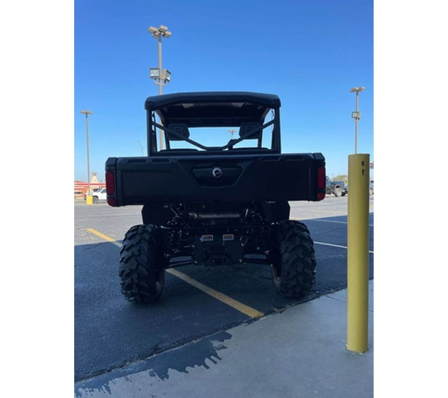 2024 Can-Am Defender XT HD10