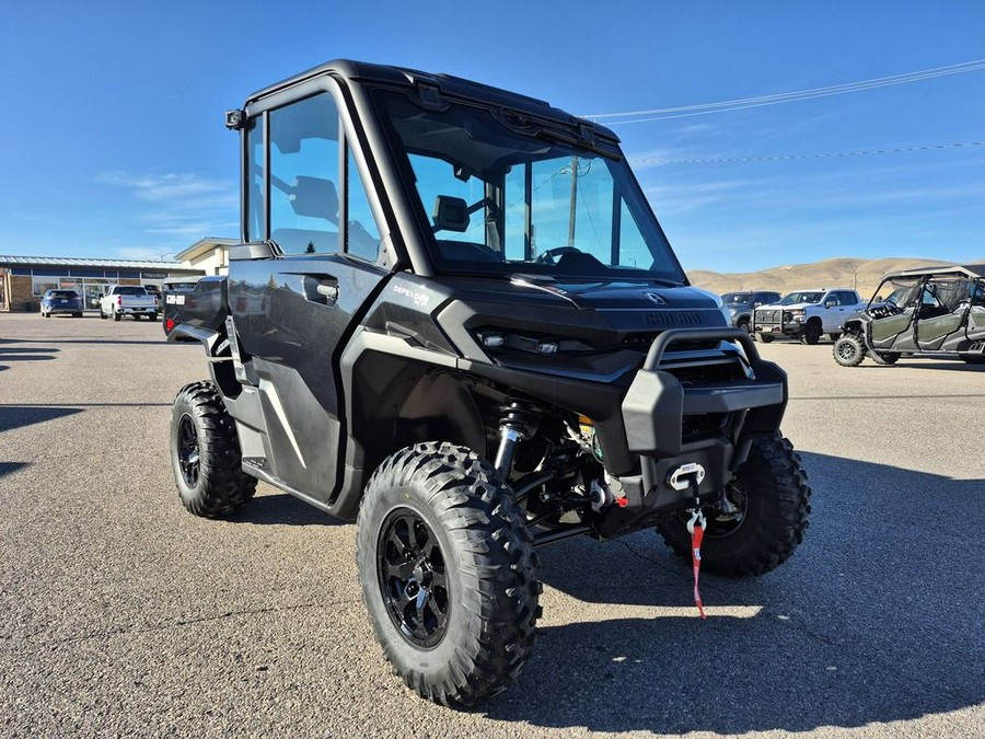 2026 Can-Am® Defender XT CAB HD11 With 10.25 in.display