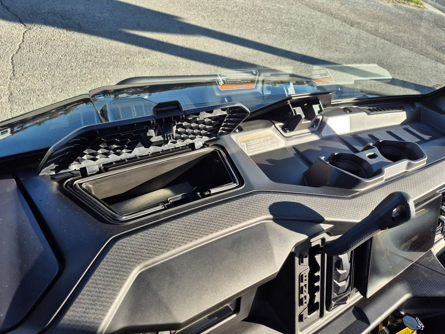 2026 Can-Am® Defender XT CAB HD11 With 10.25 in.display