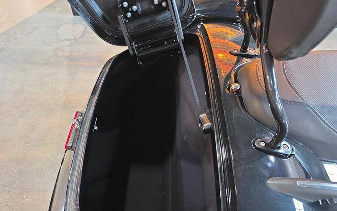 2025 Harley-Davidson® FLTRT - Road Glide® 3