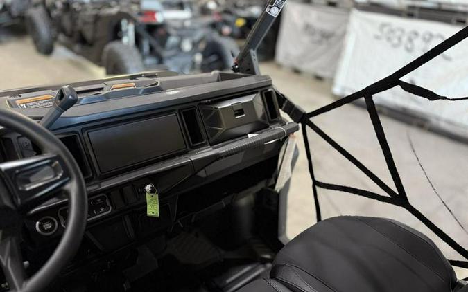 2026 Can-Am® Defender MAX XT HD11