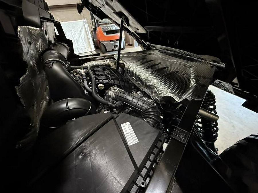 2026 Can-Am® Defender MAX XT HD11