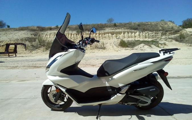 2022 Honda PCX 150 ABS