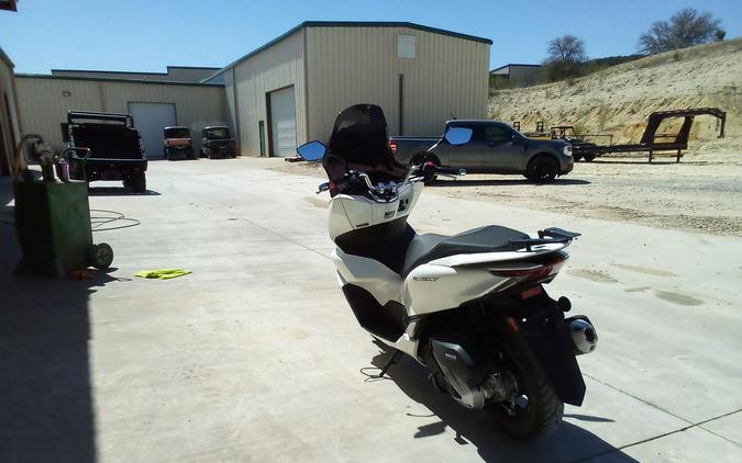 2022 Honda PCX 150 ABS