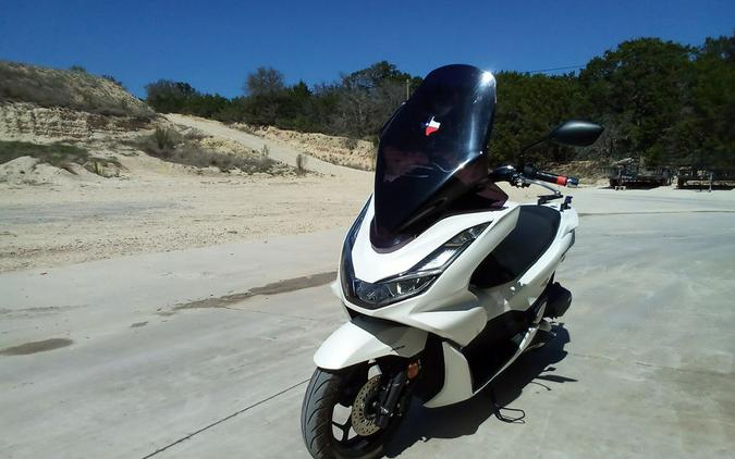 2022 Honda PCX 150 ABS