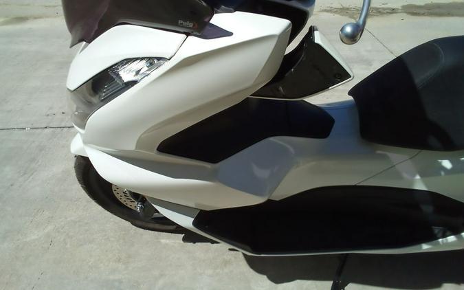 2022 Honda PCX 150 ABS