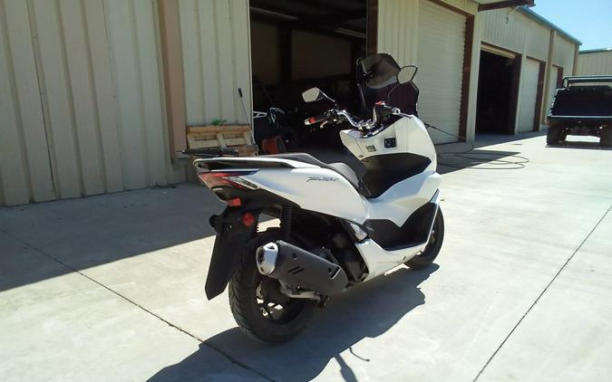 2022 Honda PCX 150 ABS
