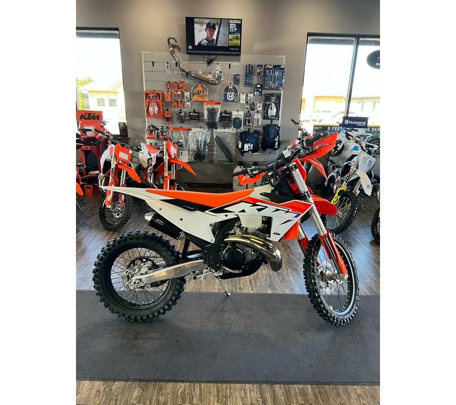 2023 KTM 250 XC