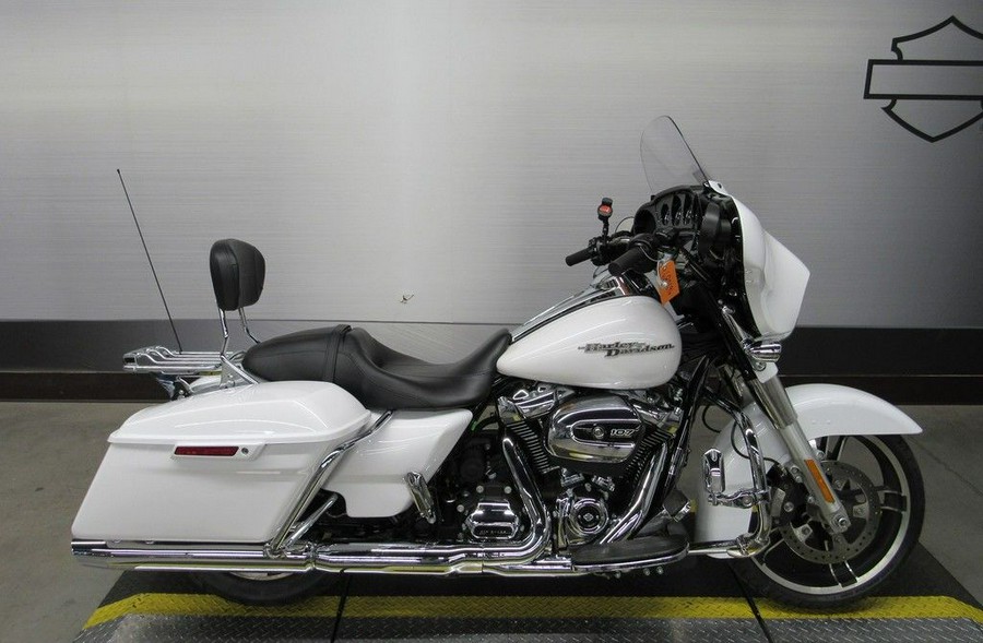 2017 Harley-Davidson® FLHXS - Street Glide® Special