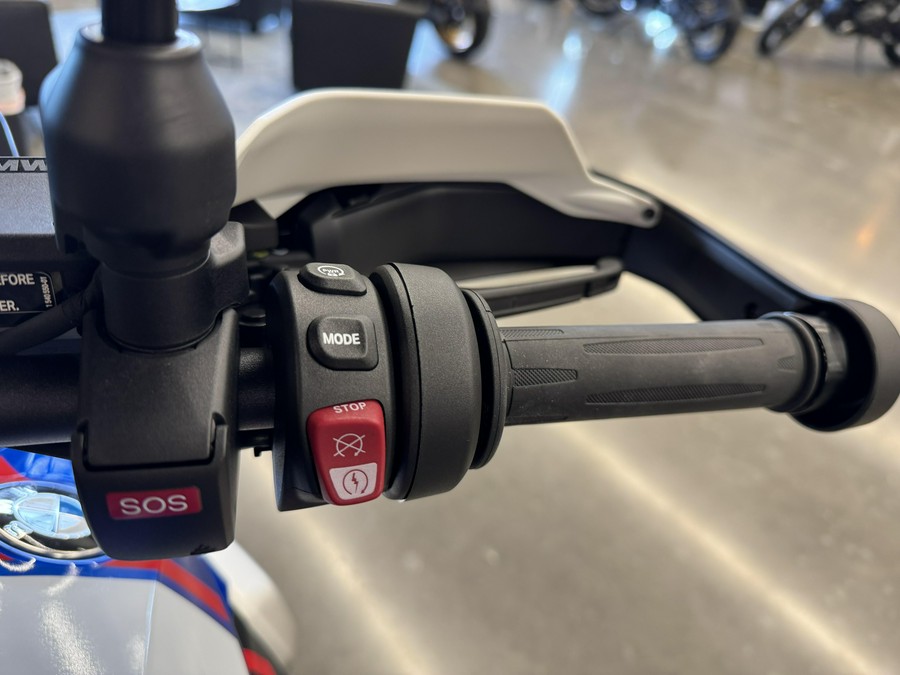 2025 BMW R 1300 GS - TROPHY - RACING BLUE METALLIC