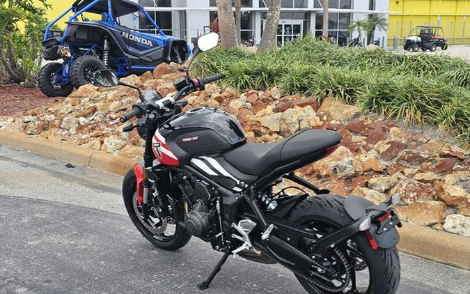 2025 Triumph Trident 660 Diablo Red/Sapphire Black 660