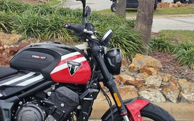 2025 Triumph Trident 660 Diablo Red/Sapphire Black 660