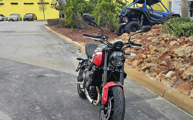 2025 Triumph Trident 660 Diablo Red/Sapphire Black 660