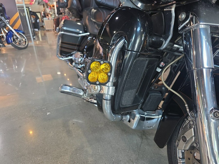 FLTRUSE 2016 CVO™ Road Glide® Ultra