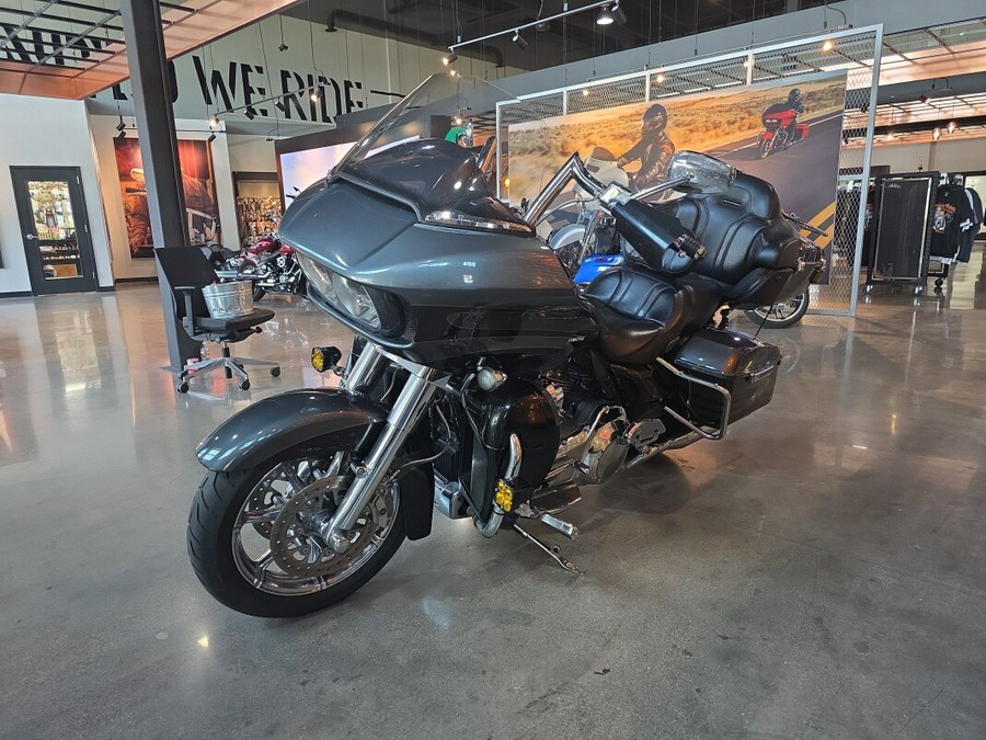 FLTRUSE 2016 CVO™ Road Glide® Ultra