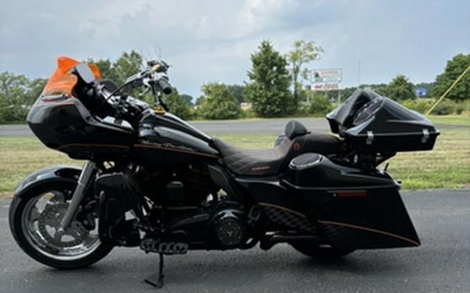 2011 Harley-Davidson Touring FLTRX - Road Glide Custom