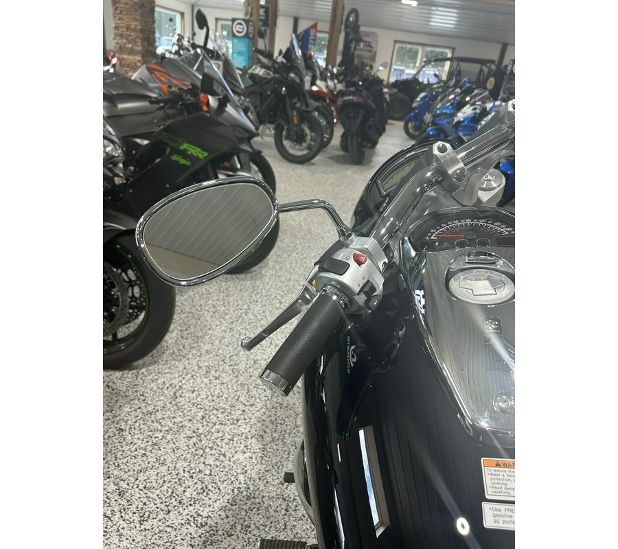 2025 Suzuki Boulevard M109R