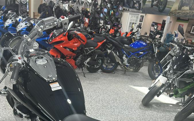 2025 Suzuki Boulevard M109R