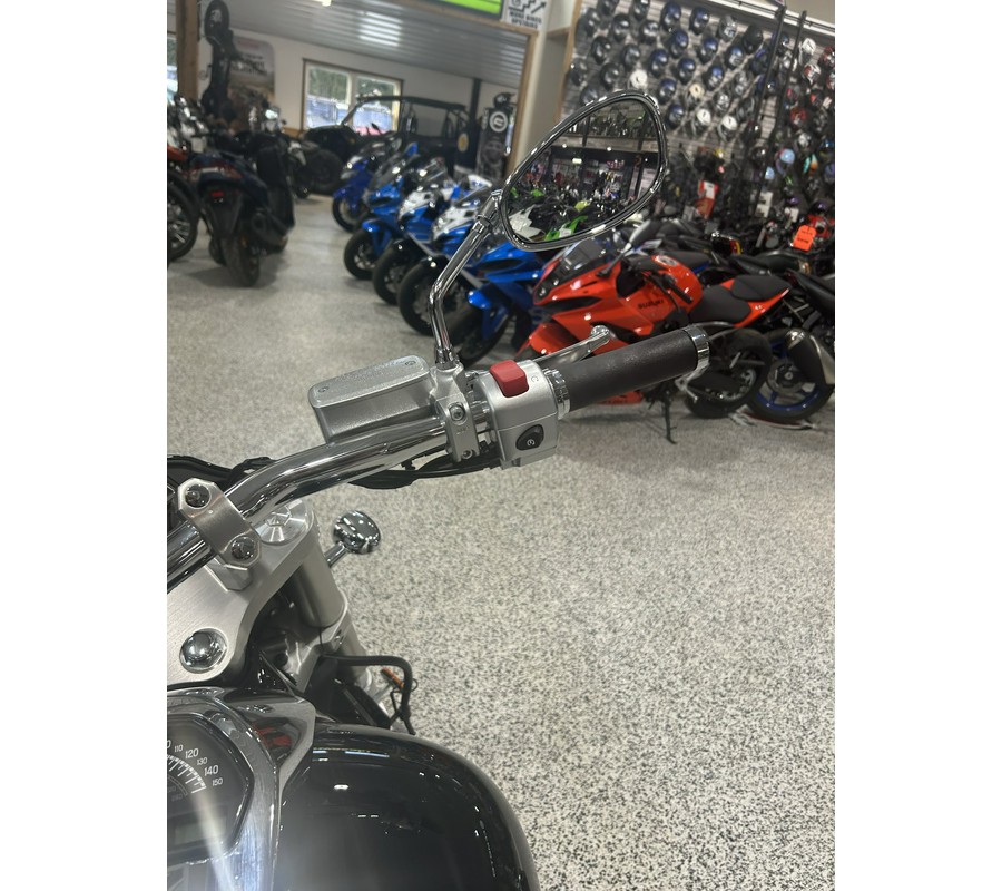 2025 Suzuki Boulevard M109R