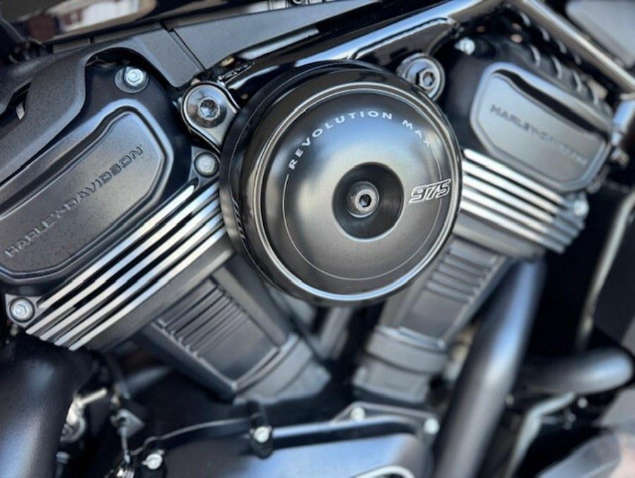 2026 Harley-Davidson® Nightster® RH975