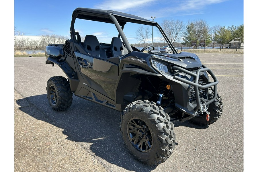 2024 Can-Am SSV COM XT 64 1000R BK 24