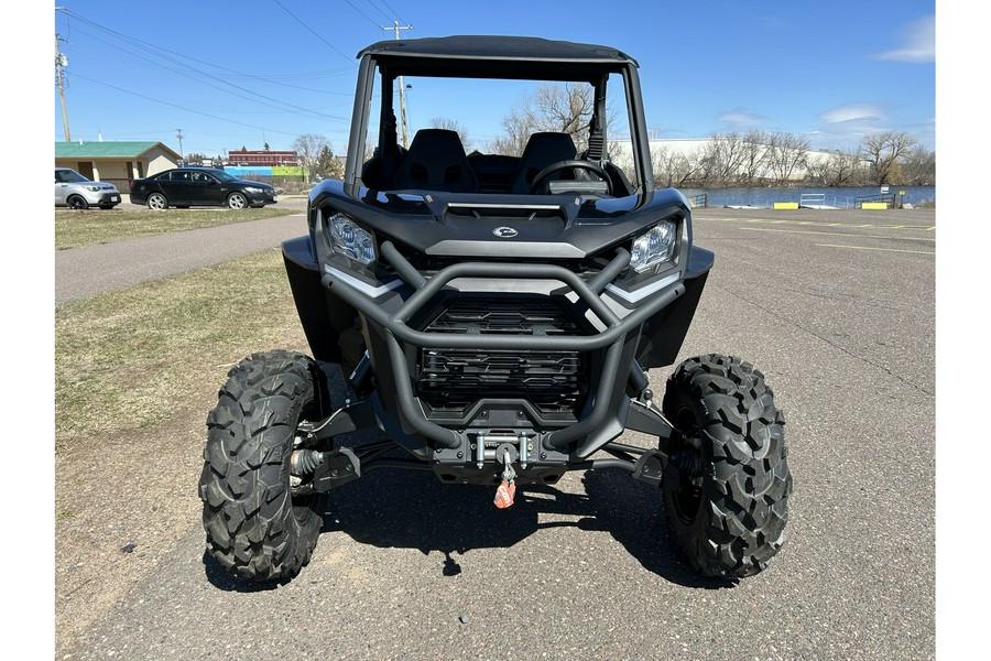 2024 Can-Am SSV COM XT 64 1000R BK 24