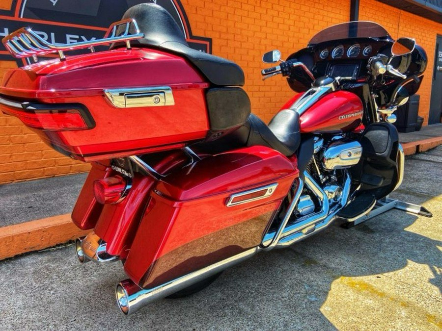 2018 Harley-Davidson® FLHTKL - Ultra Limited Low