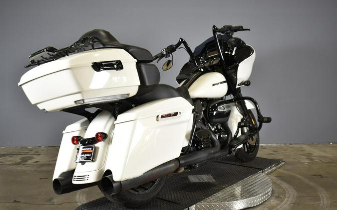 2018 Harley-Davidson Road Glide Special Bonneville Salt Pearl