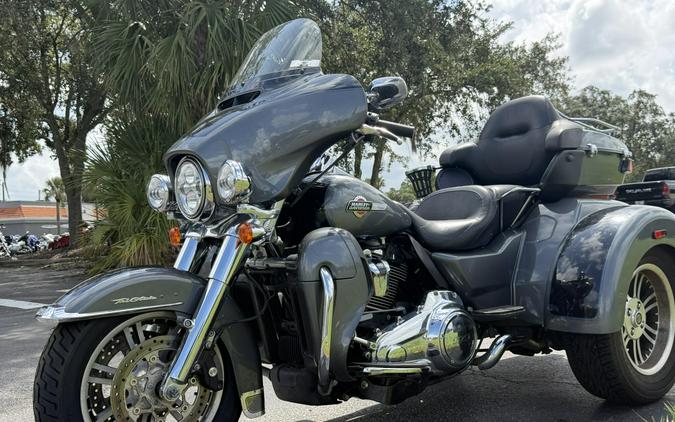 FLHTCUTG 2022 Tri Glide Ultra