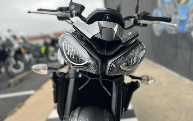 2024 Triumph Street Triple 765 R Silver Ice