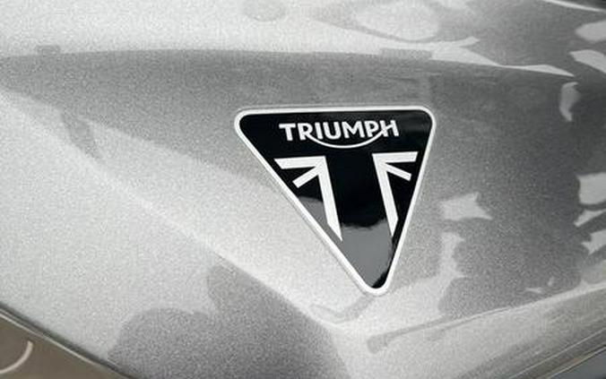 2024 Triumph Street Triple 765 R Silver Ice