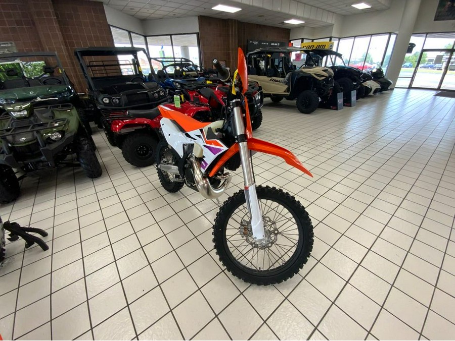 2024 KTM XC 300