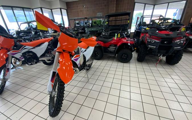 2024 KTM XC 300