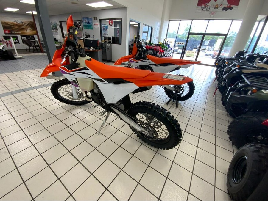 2024 KTM XC 300